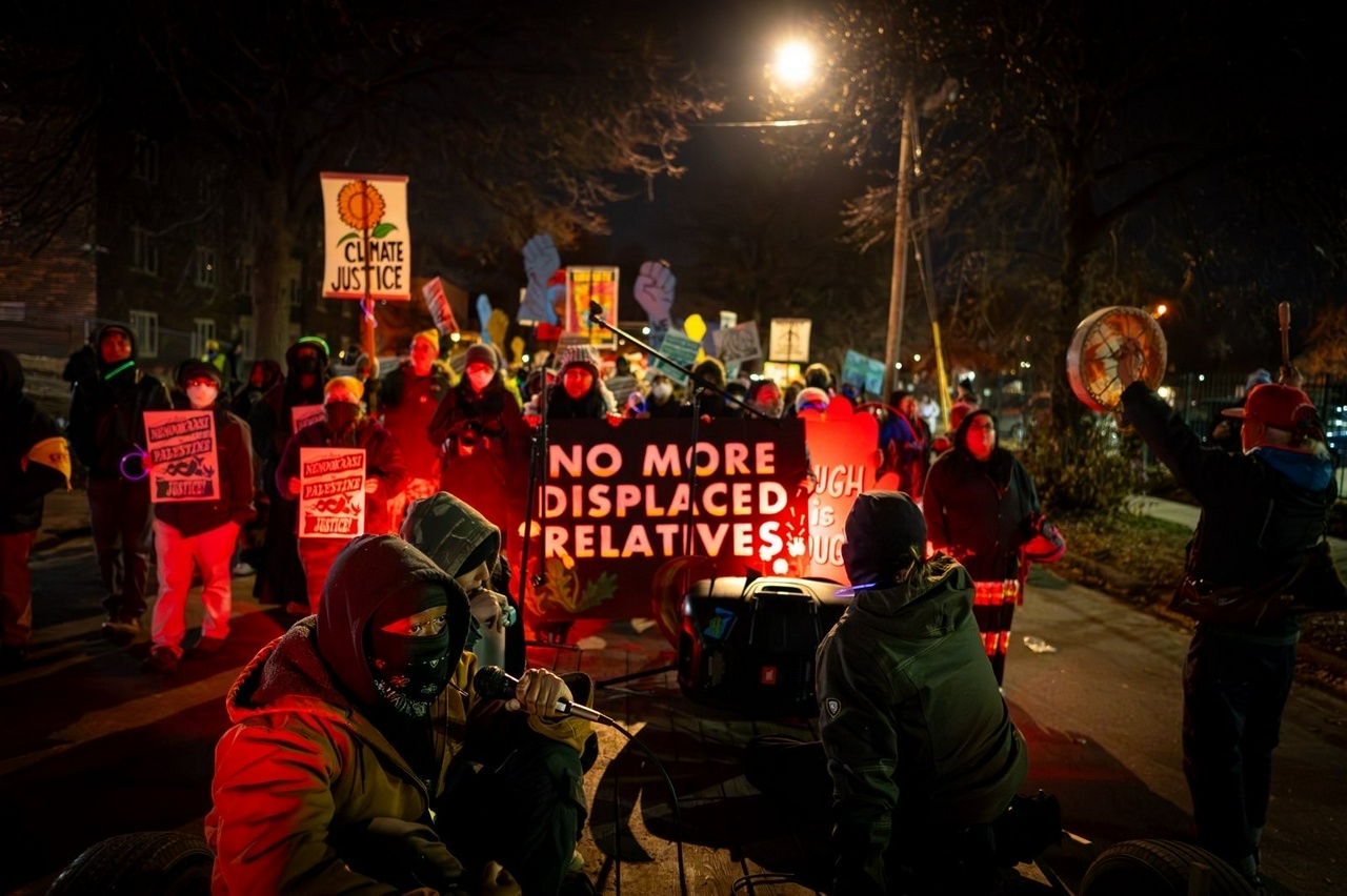 Rally to support Nenookaasi Ikwe Healing Camp. | Fight Back! News/Aaron Johnson