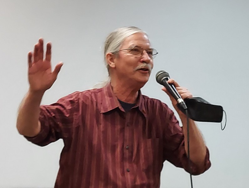 Mick Kelly, Fight Back! editor closing out speeches at the fundraiser.