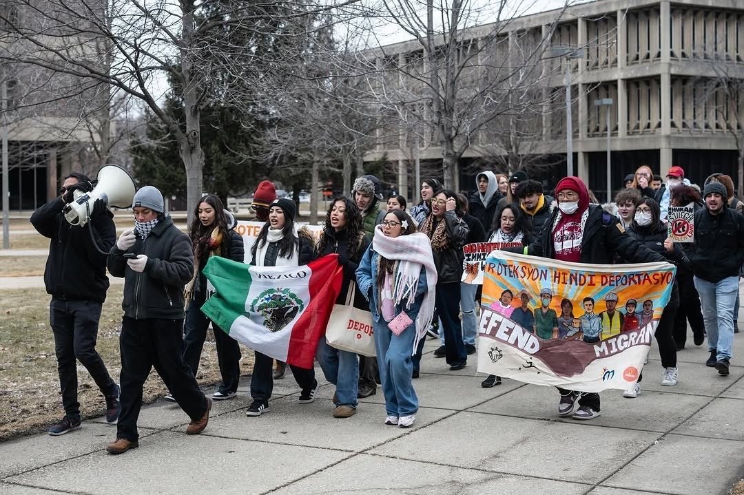 Chicago students march for immigrant rights. 