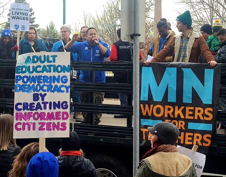 Rally in support of striking Minneapolis educators