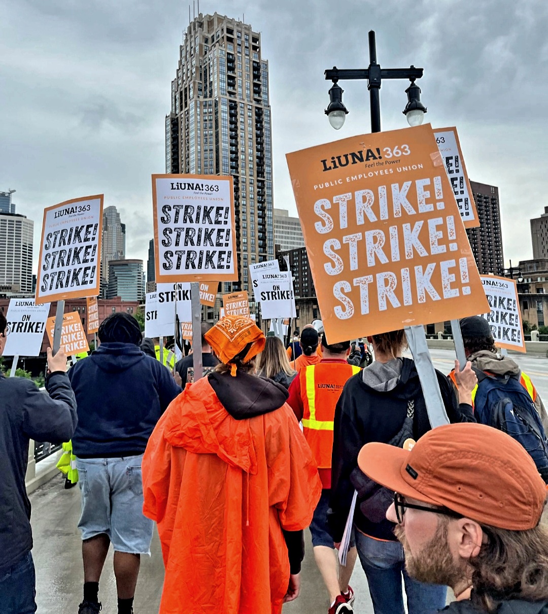 Rally of striking Minneapolis park workers.  | Staff/Fight Back! News