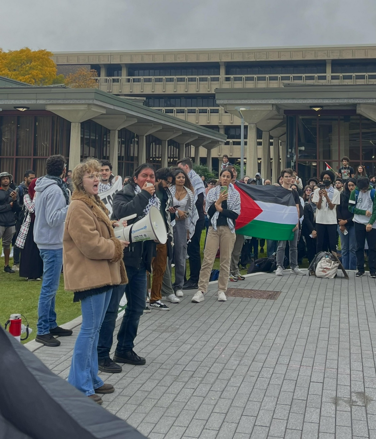 Chicago students walk out, rally in support of Palestine. | Fight Back! News/staff
