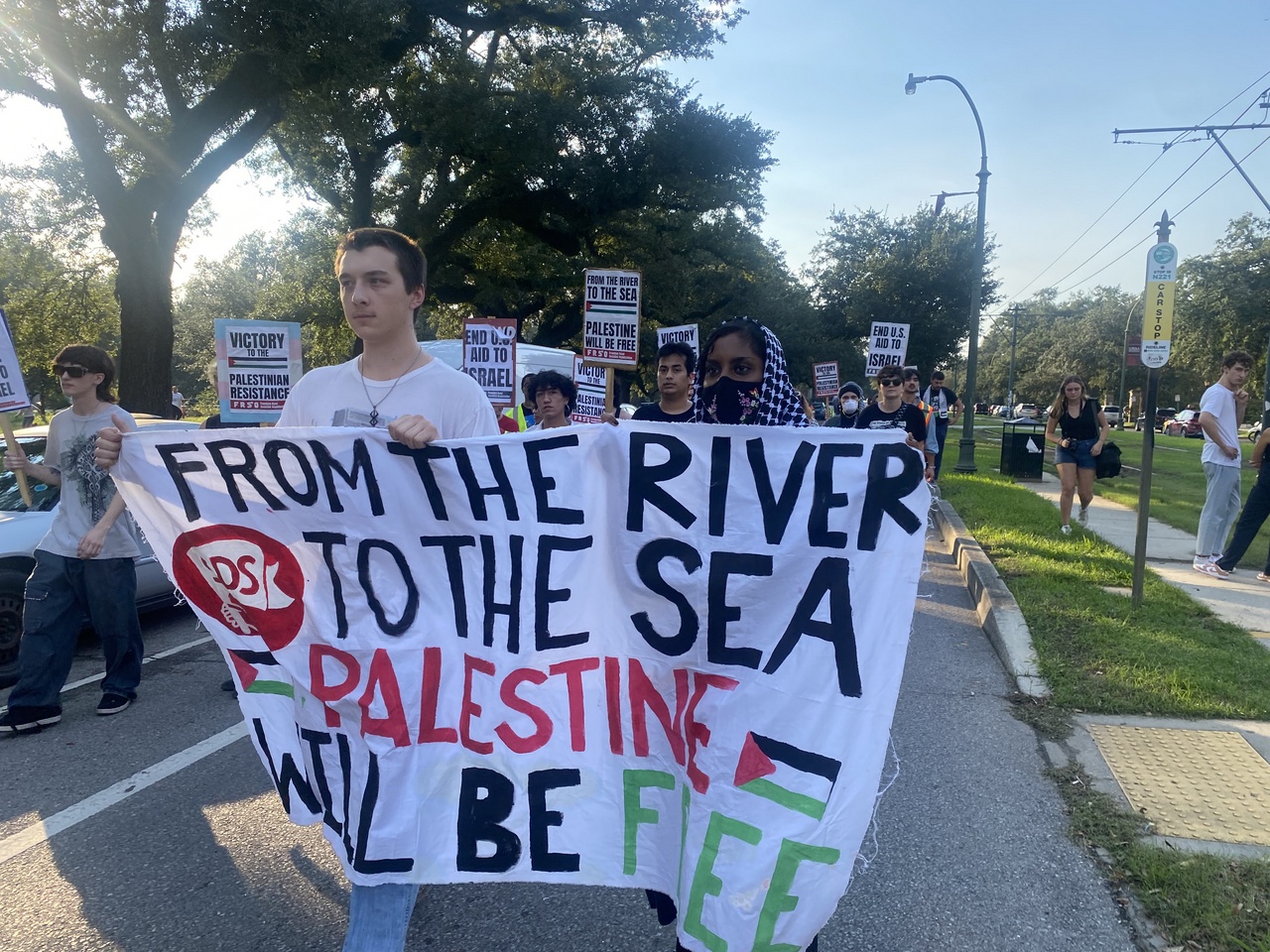 New Orleans students march in solidarity with Palestine.  | Fight Back! News/staff