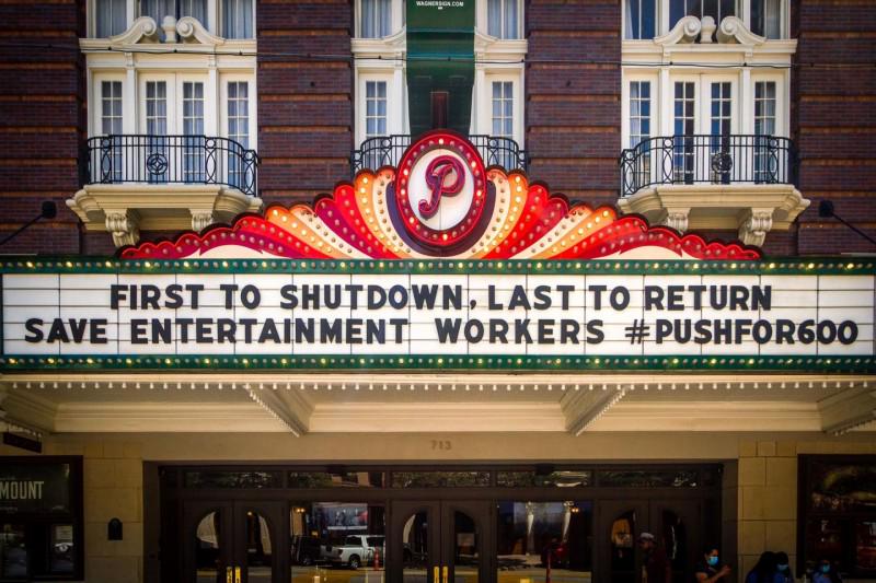 Texas workers demand 600 dollar unemployment benefit.