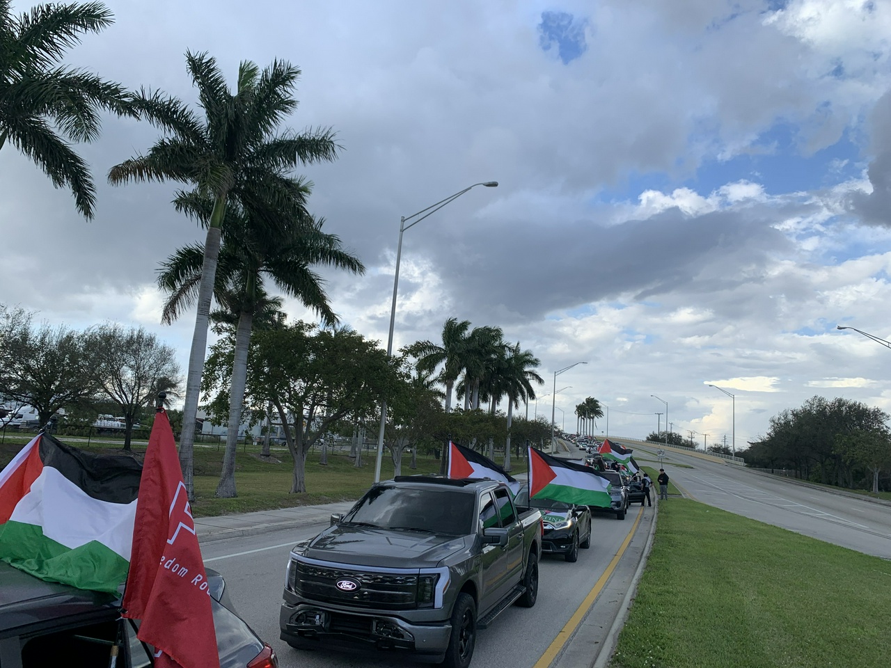 Solidarity with Palestine on the roads of South Florida. | Fight Back! News/staff