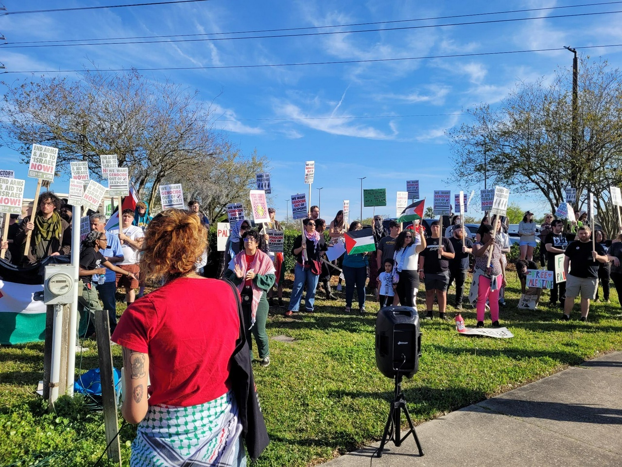 Protest demands Jacksonville Port Authority end complicity with occupation of Palestine.   