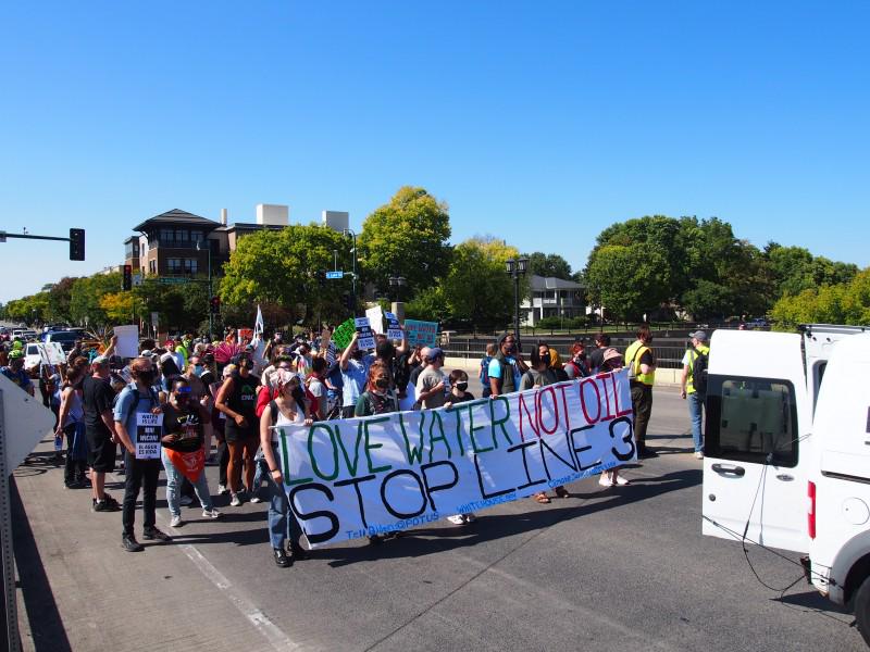 Minnesota march against Line 3