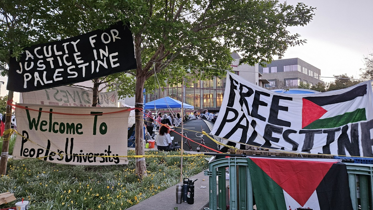 Palestine solidarity encampment at UC Irvine. | Fight Back! News/staff