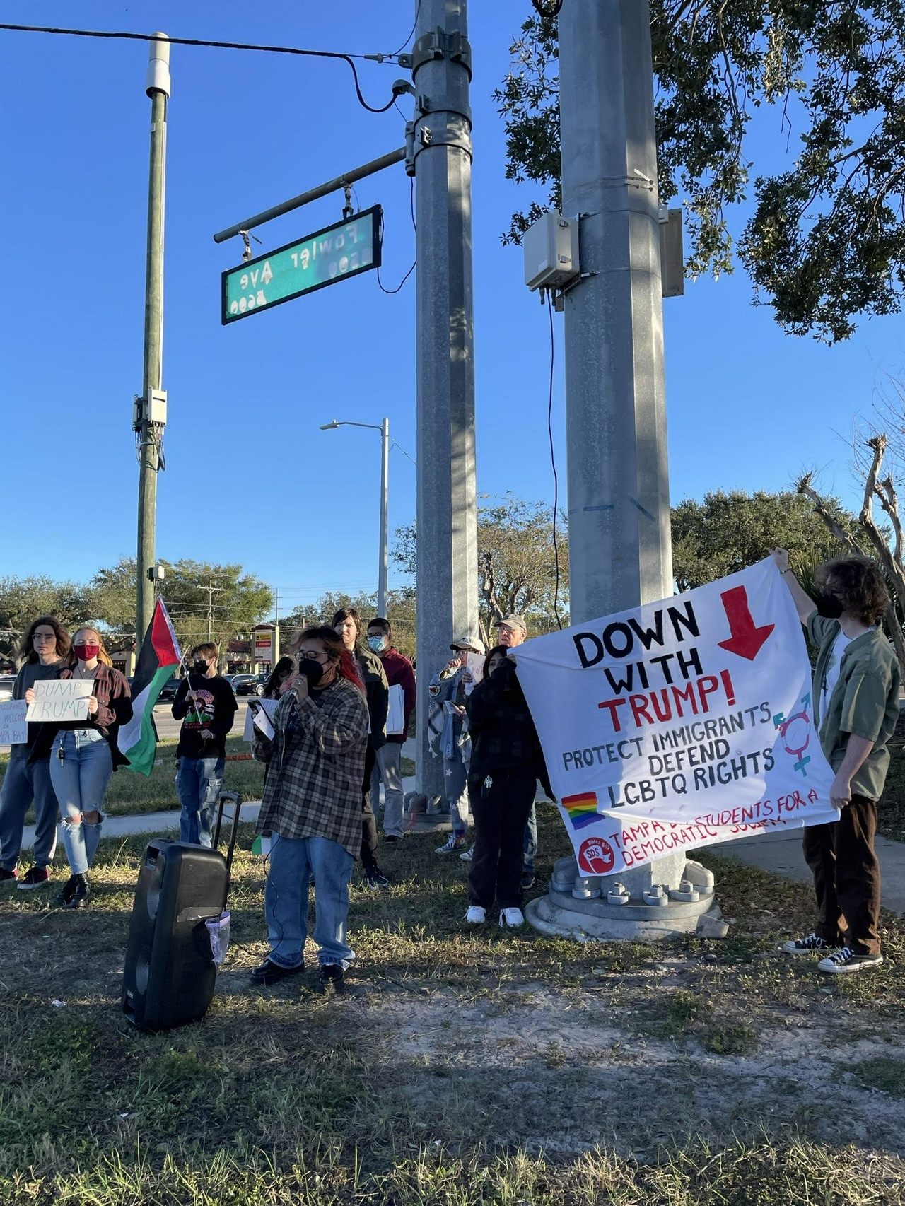 Tampa SDS protest against Trump.  | Staff/Fight Back! News