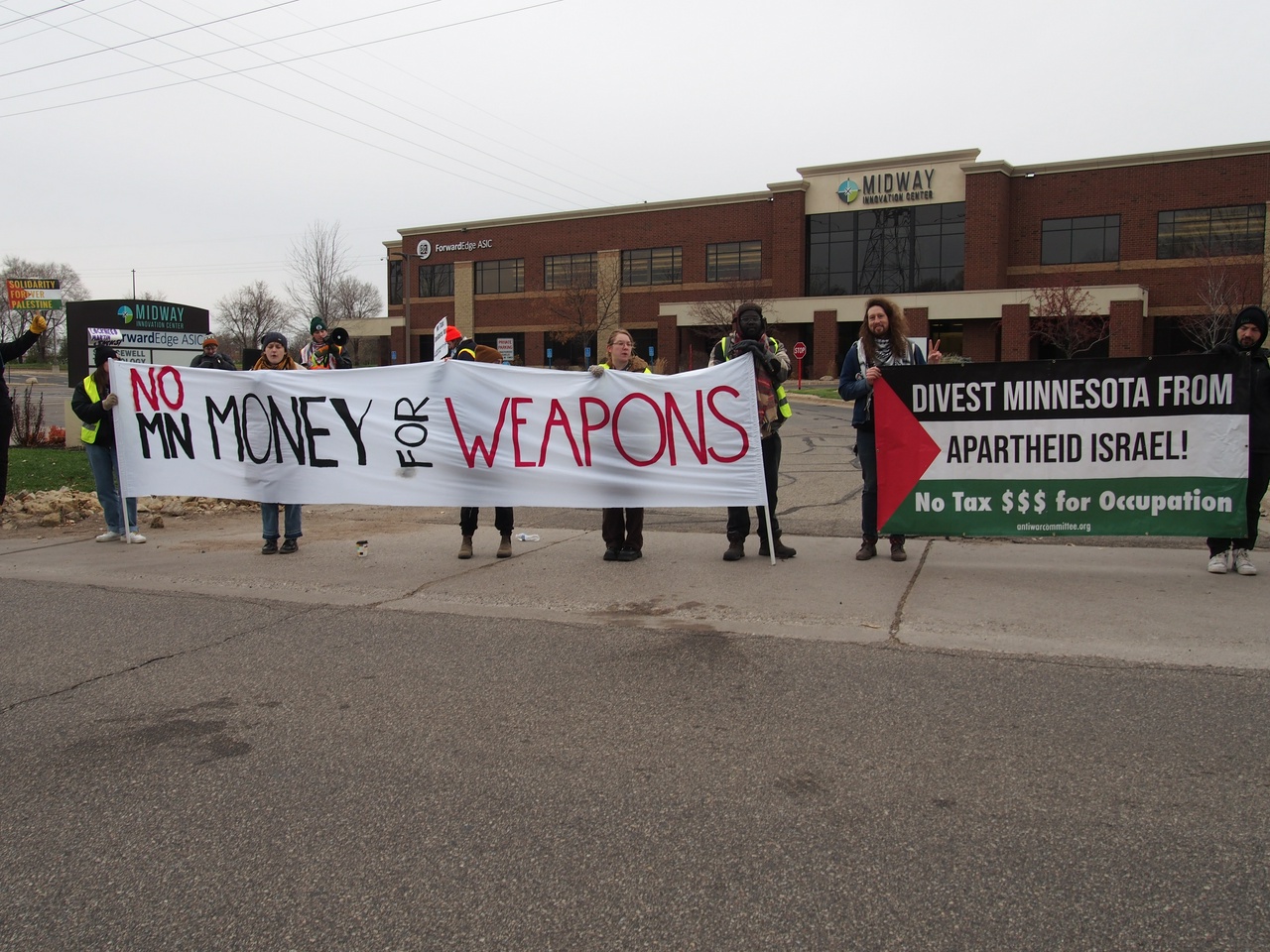 Saint Paul, Minnesota protest shuts down weapons maker, stands in solidarity with Palestine. | Fight Back! News/Kim DeFranco