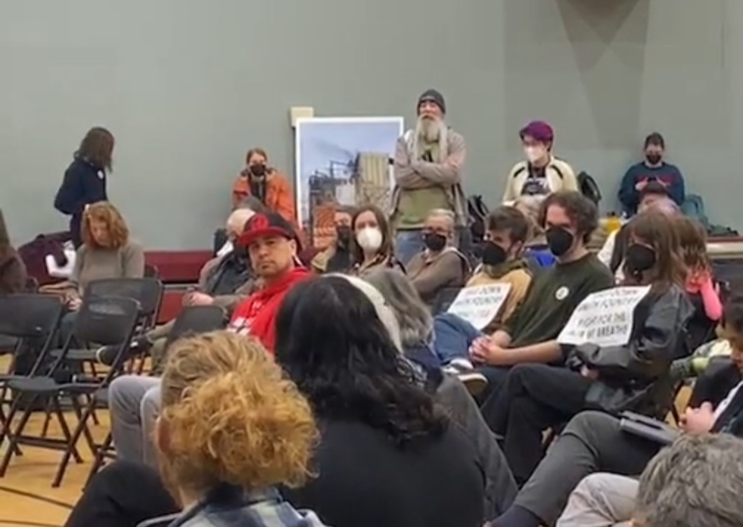 Minnesota Pollution Control Agency, MPCA, confronted at a Minneapolis community meeting on Smith Foundry.  | Fight Back! News/staff