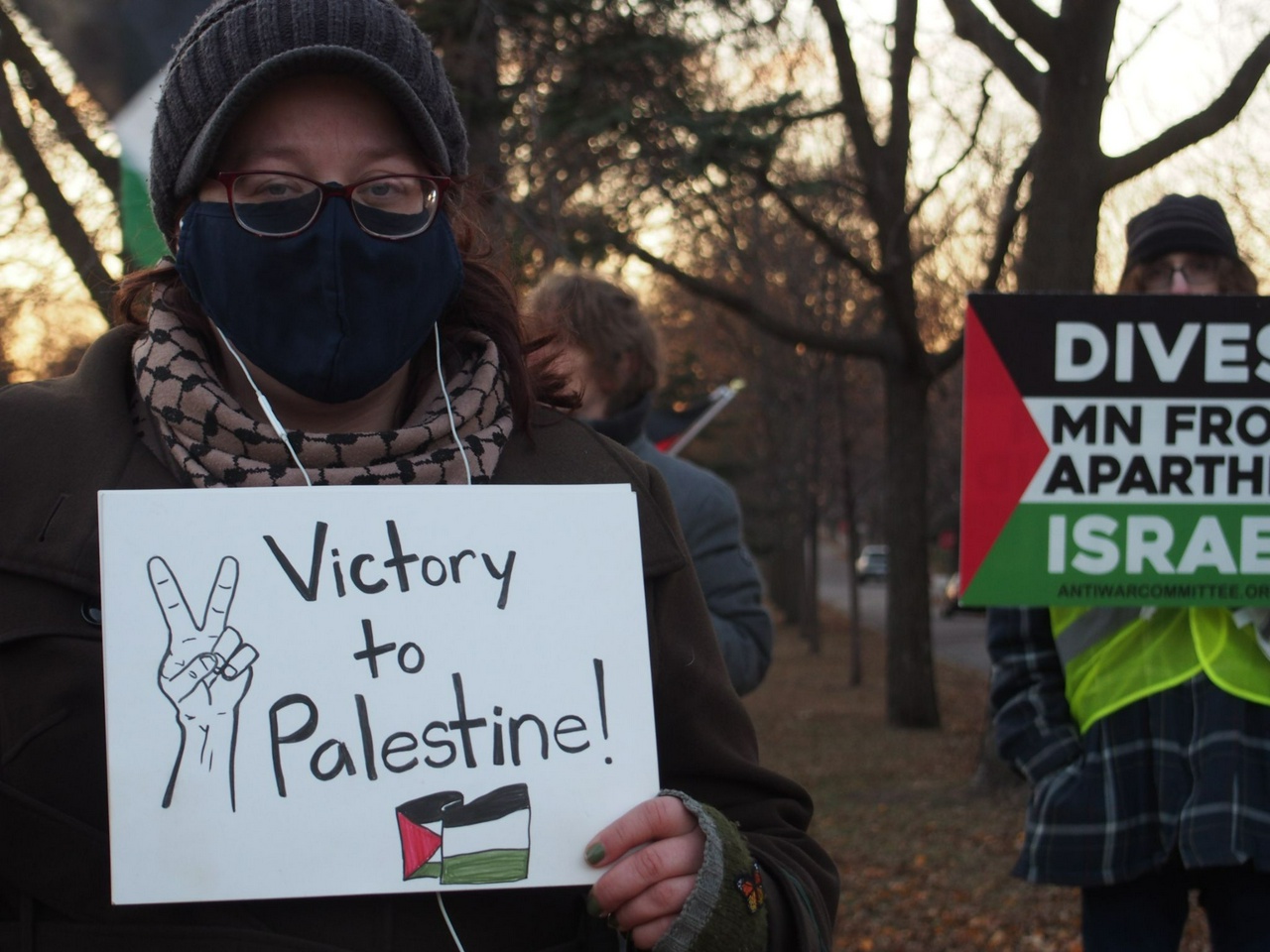 St. Paul, Minnesota protesters stand with Palestine. 