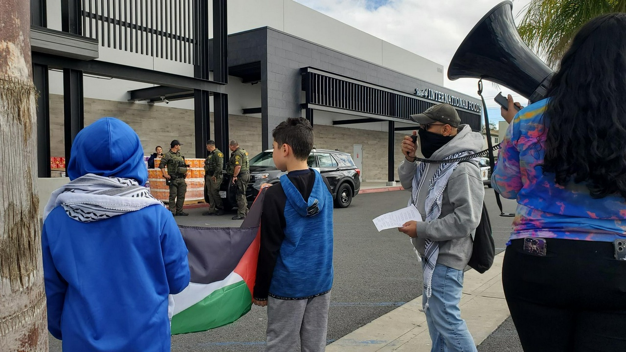 Anaheim demands boycott of Zionist Sadaf products. | Fight Back! News/staff